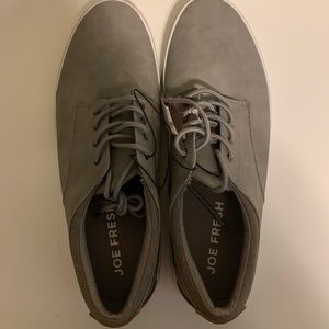 Men’s size 11 casual deck shoe